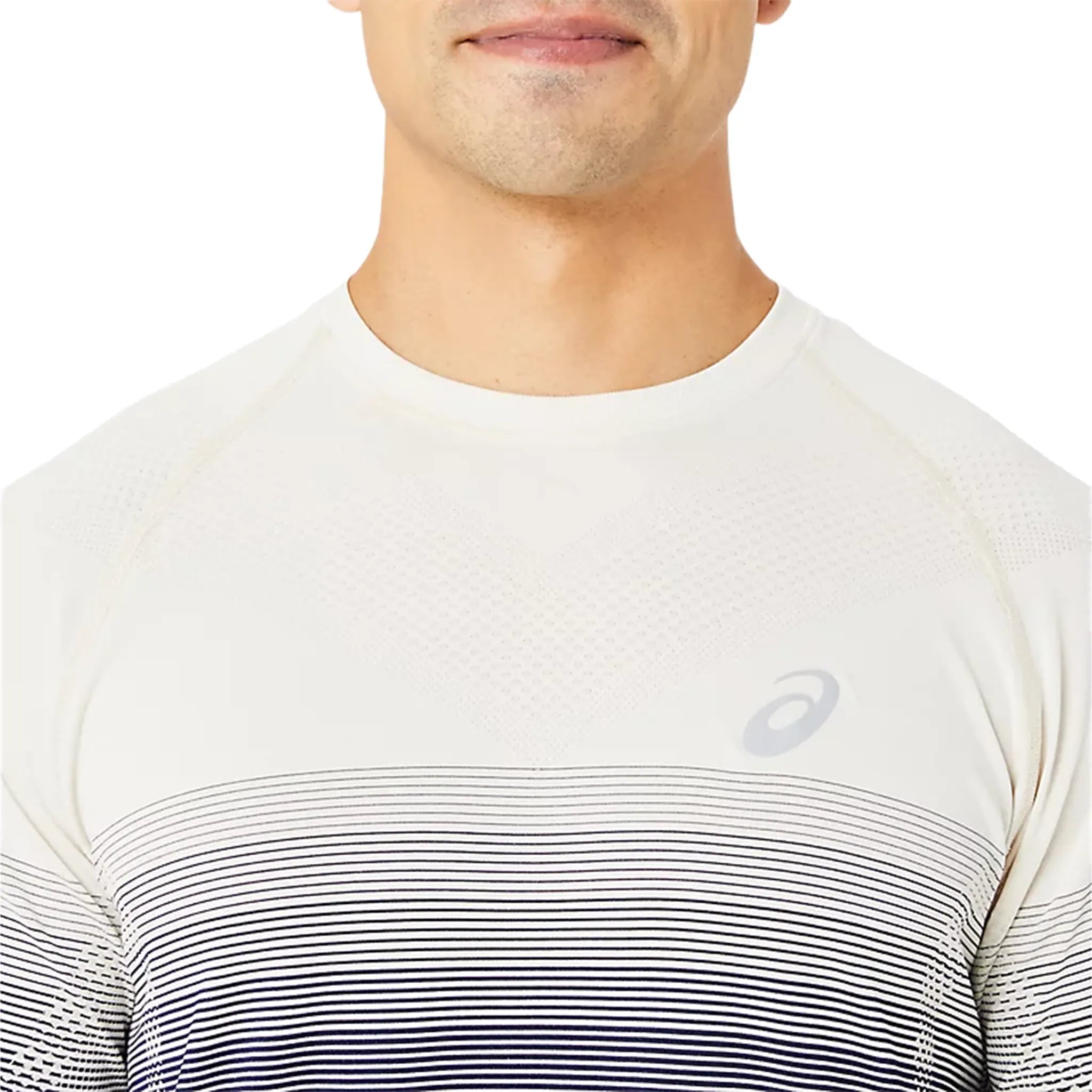 Detailed View of Asics Seamless Men’s L/S Birch Blue T Shirt 2011C394-200